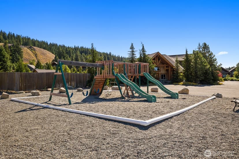 Property photo for 10 Rockberry Loop, Ronald photo 40
