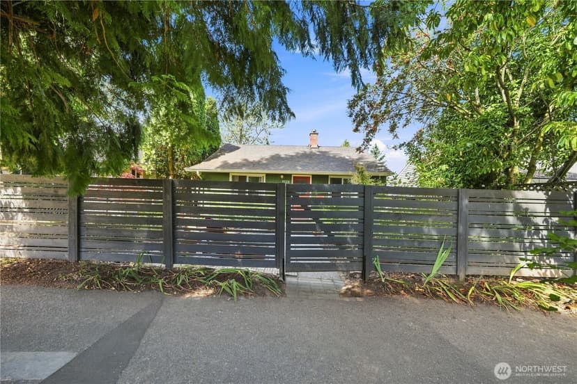 Property photo for 9223 21st Avenue SW, Seattle photo 30