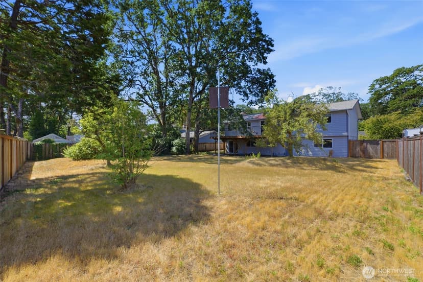 Property photo for 8401 59th Avenue SW, Lakewood photo 28