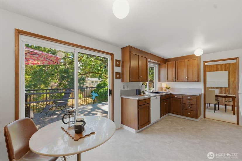 Property photo for 8401 59th Avenue SW, Lakewood photo 9