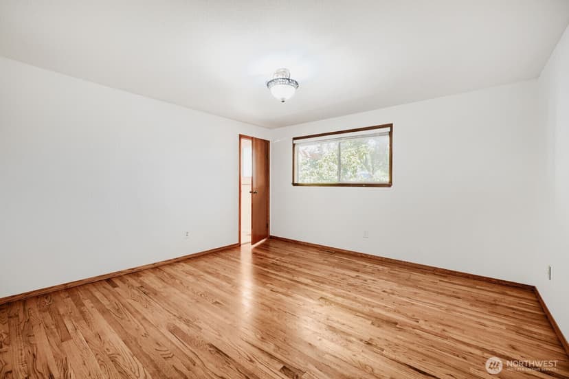 Property photo for 28605 51st Place S, Auburn photo 11