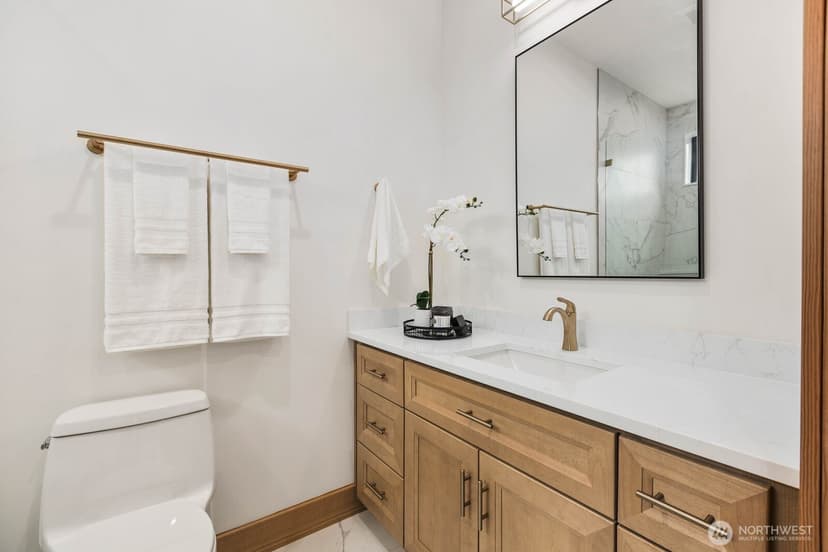 Property photo for 1207 145th Avenue SE, Bellevue photo 34