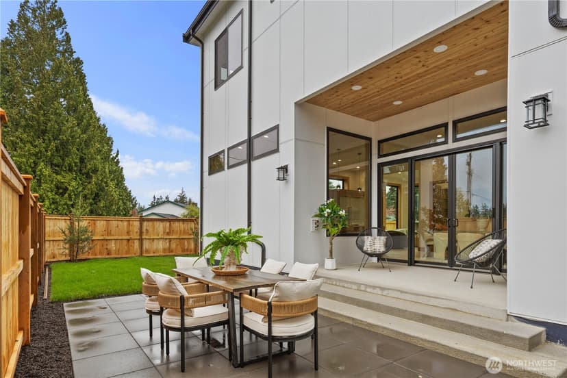 Property photo for 1207 145th Avenue SE, Bellevue photo 35