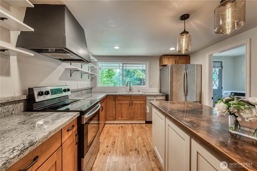 Property photo for 2930 Cascade Trail, Bremerton photo 15