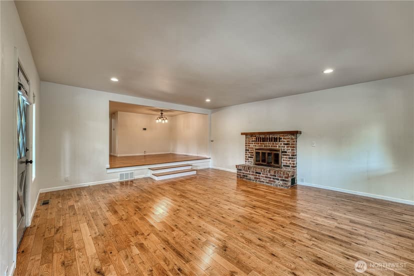 Property photo for 2930 Cascade Trail, Bremerton photo 4