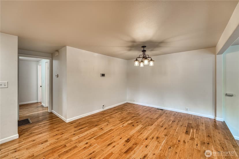 Property photo for 2930 Cascade Trail, Bremerton photo 8