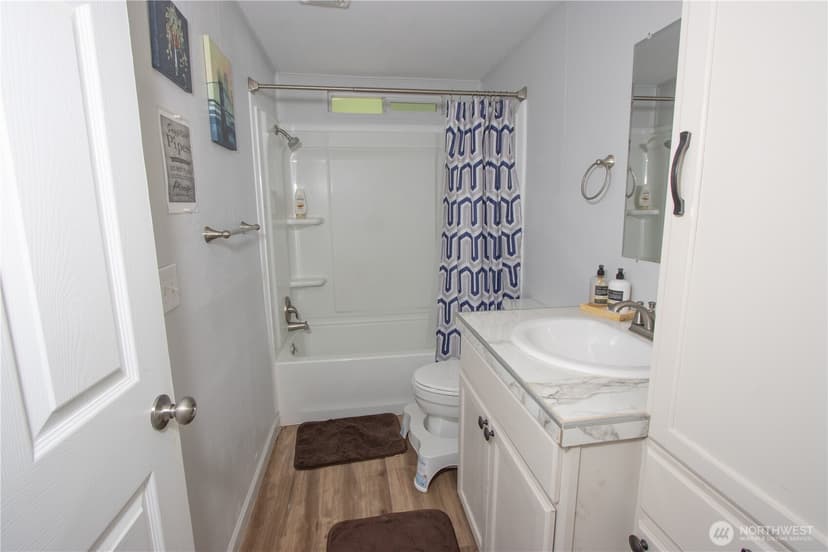 Property photo for 9065 Steele Creek Loop NE, Bremerton photo 11