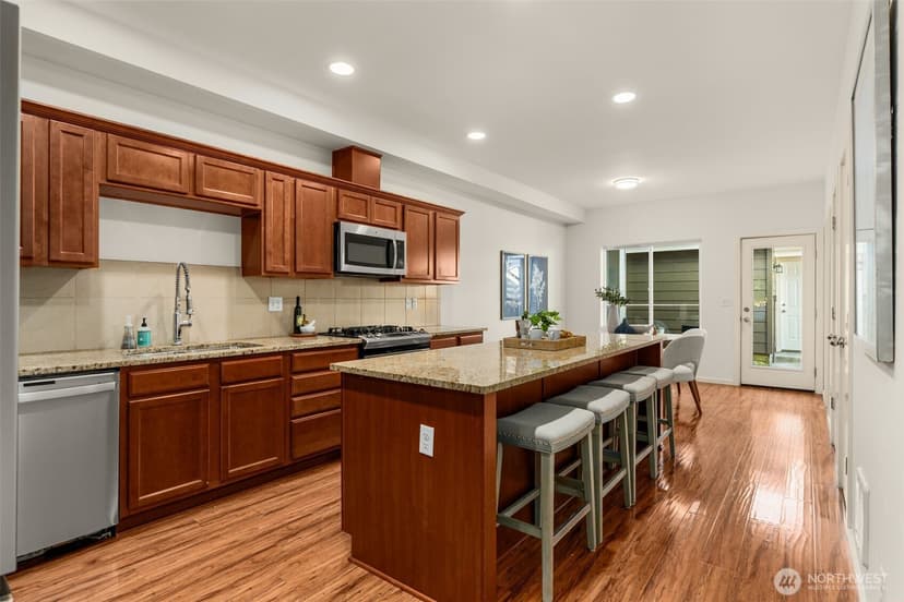 Property photo for 2852 S Nevada Street, Seattle photo 6