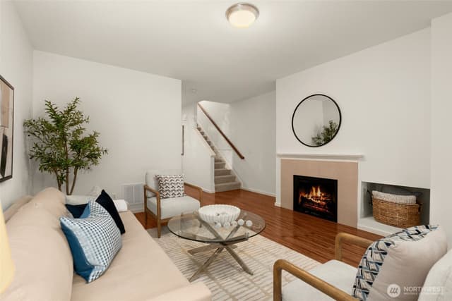 Property photo for 2852 S Nevada Street, Seattle photo 4