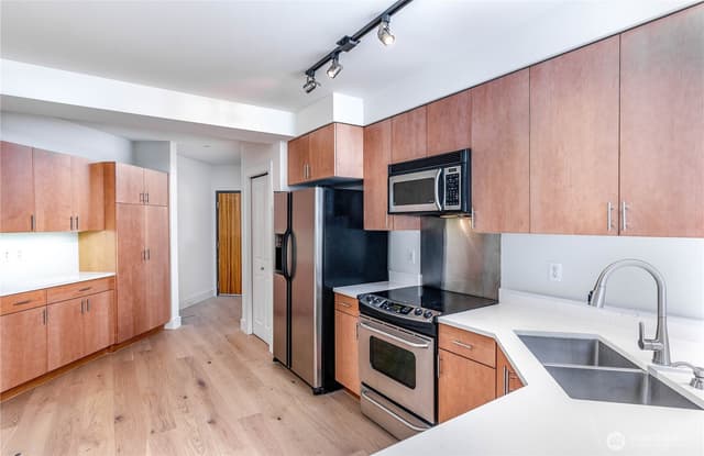 Property photo for 159 Denny Way #208, Seattle photo 5