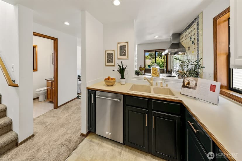 Property photo for 3834 NE 86th Street, Seattle photo 10