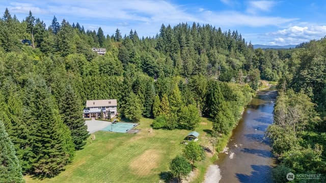 Property photo for 2109 Russell Road, Snohomish photo 3