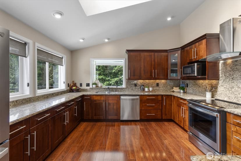 Property photo for 2109 Russell Road, Snohomish photo 22