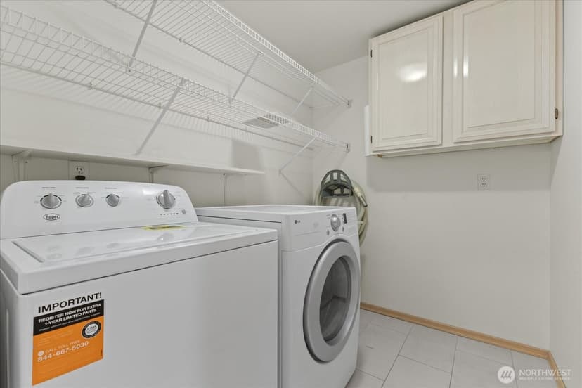 Property photo for 9009 45th Avenue NE, Seattle photo 17