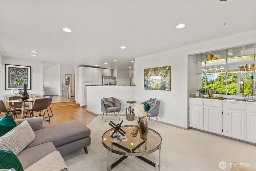 Property photo for 9009 45th Avenue NE, Seattle photo 12