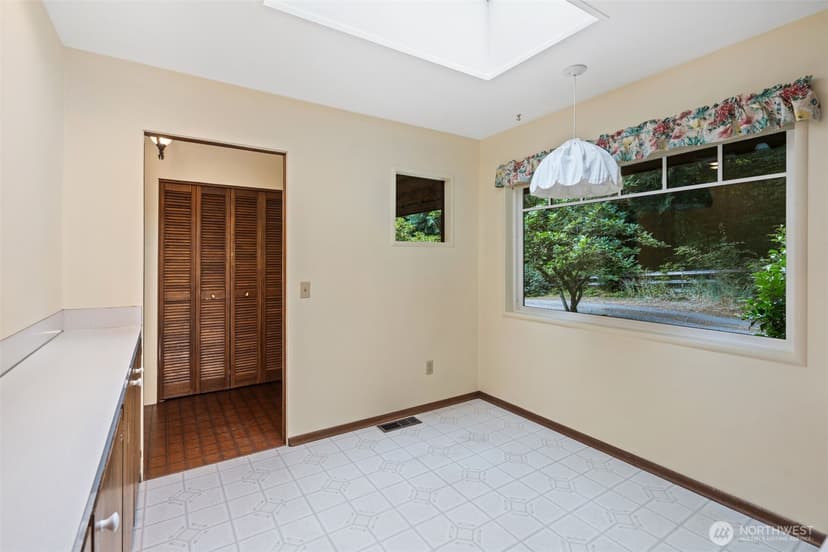 Property photo for 7264 NE Little Harbor Lane, Bainbridge Island photo 23