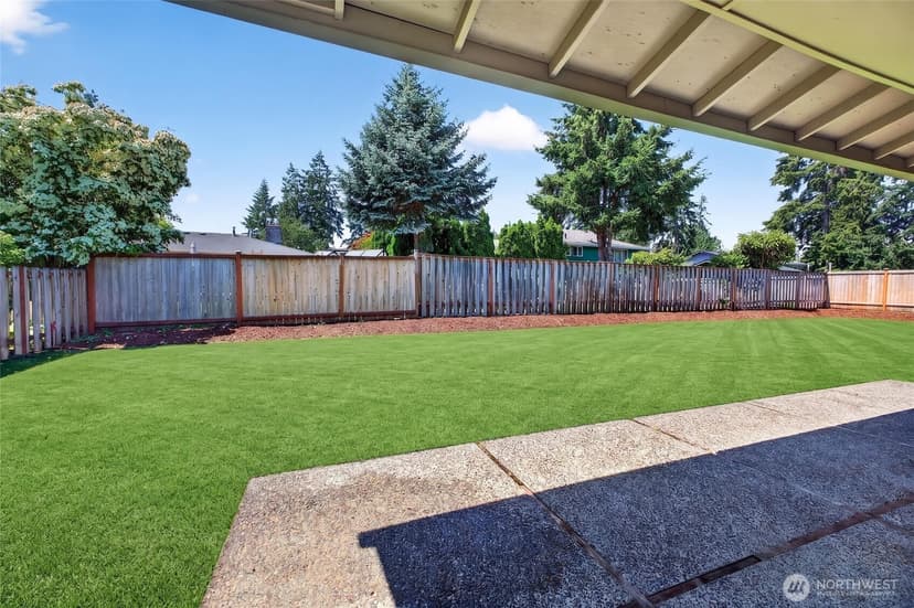 Property photo for 7608 90th Avenue SW, Lakewood photo 34