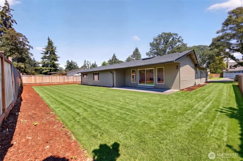 Property photo for 7608 90th Avenue SW, Lakewood photo 35