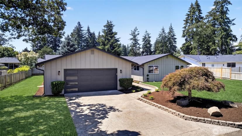 Property photo for 7608 90th Avenue SW, Lakewood photo 3