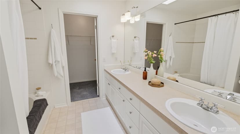 Property photo for 424 228th Street SW #H203, Bothell photo 22