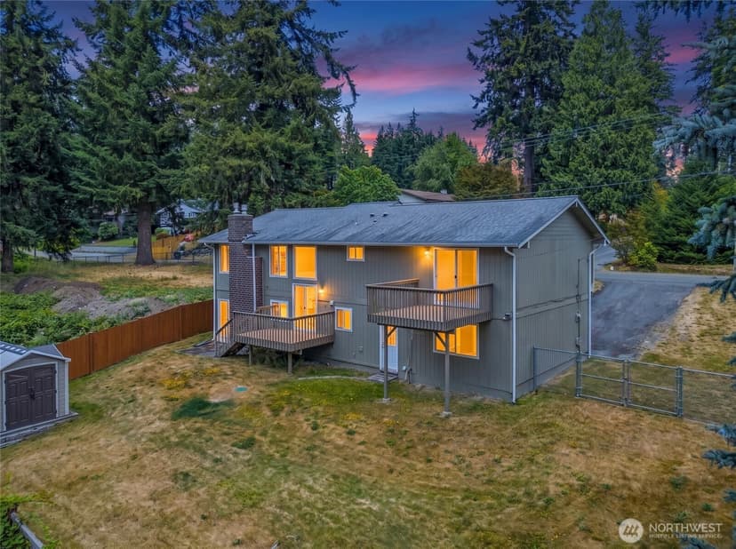 Property photo for 302 137th Street SW, Everett photo 2
