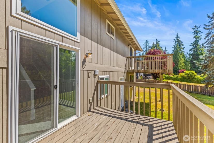 Property photo for 302 137th Street SW, Everett photo 38