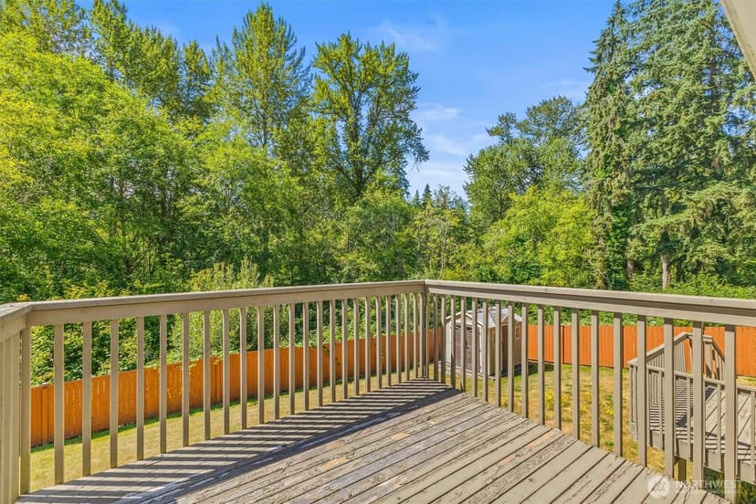 Property photo for 302 137th Street SW, Everett photo 27