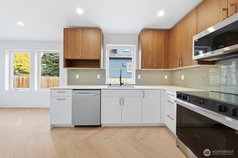 Property photo for 1109 NW 65th Street, Seattle photo 6