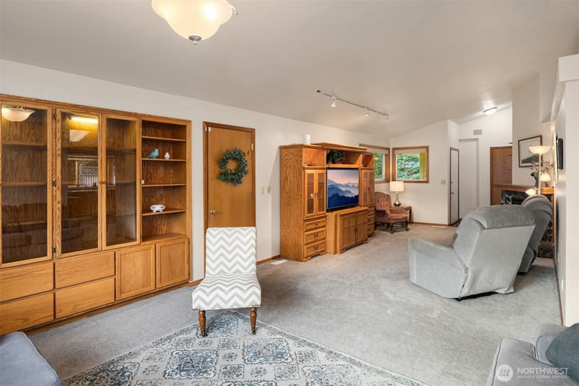 Property photo for 5004 73rd Place NE, Marysville photo 6