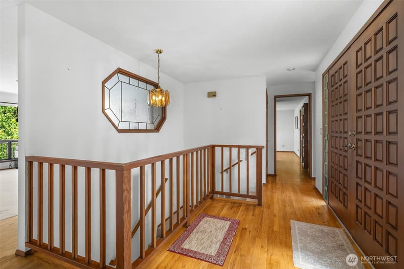 Property photo for 602 S 288th Lane, Federal Way photo 8