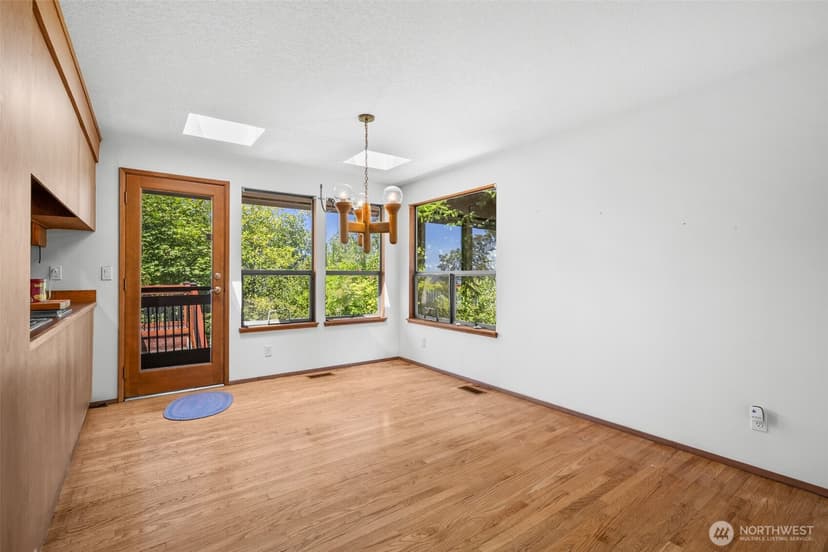Property photo for 602 S 288th Lane, Federal Way photo 15