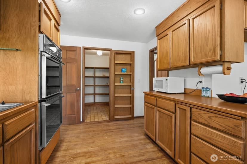 Property photo for 602 S 288th Lane, Federal Way photo 11