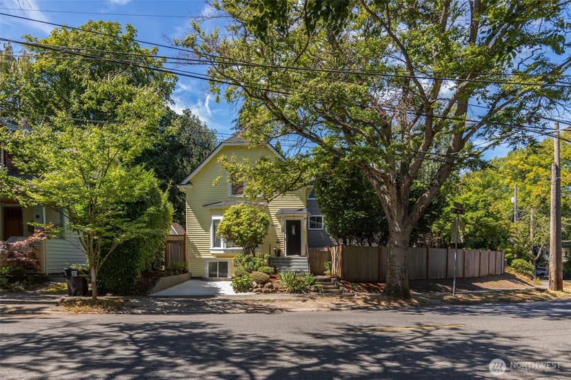 Property photo for 2815 8th Avenue W, Seattle photo 34