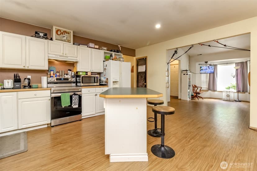 Property photo for 9910 140th Street Ct E, Puyallup photo 9