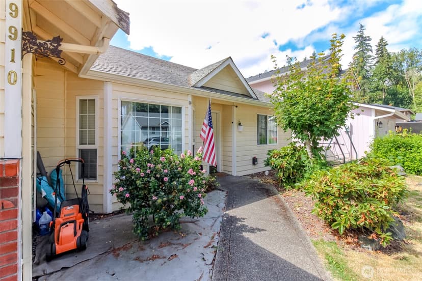 Property photo for 9910 140th Street Ct E, Puyallup photo 2