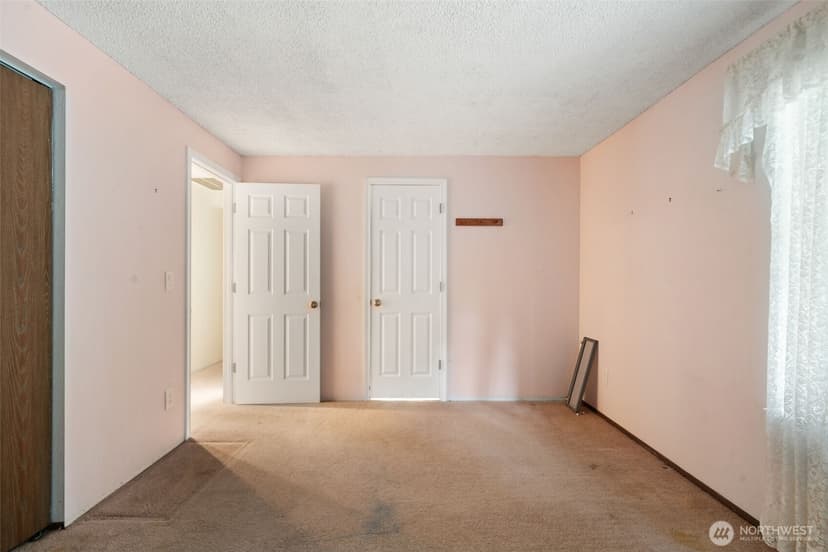 Property photo for 9565 Emerald Drive SE, Port Orchard photo 14