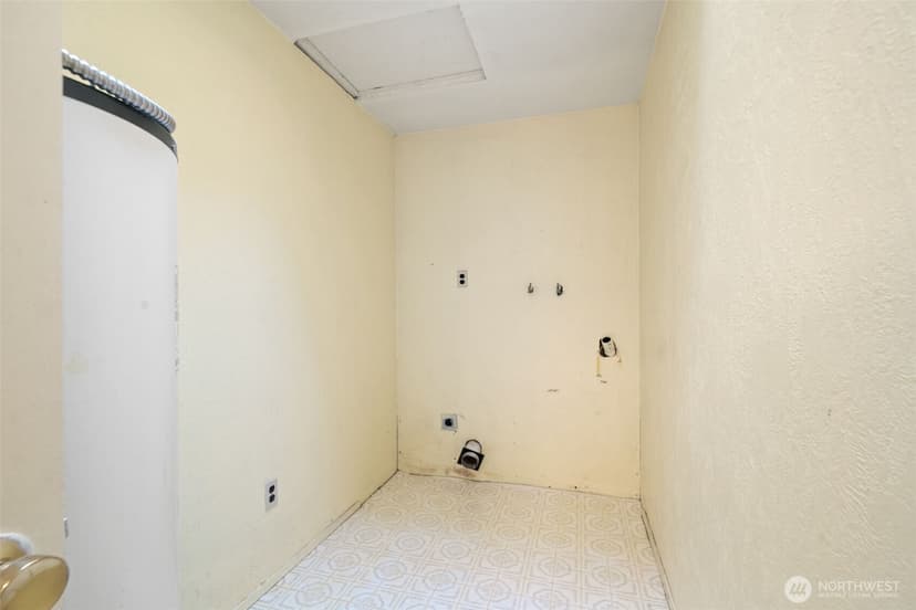 Property photo for 9565 Emerald Drive SE, Port Orchard photo 19