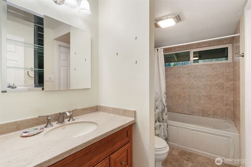 Property photo for 9565 Emerald Drive SE, Port Orchard photo 13