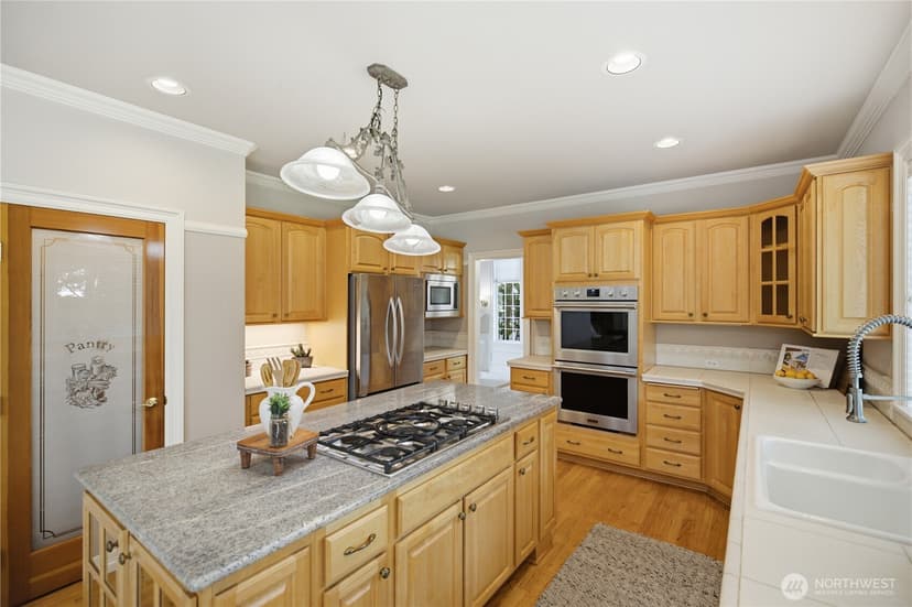 Property photo for 617 SW 361st Street, Federal Way photo 10