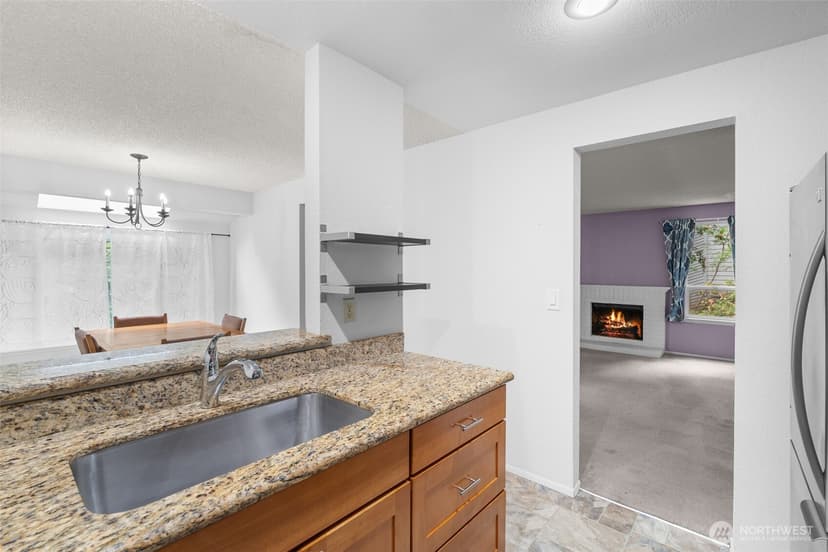 Property photo for 149 S 329th Place #B, Federal Way photo 6