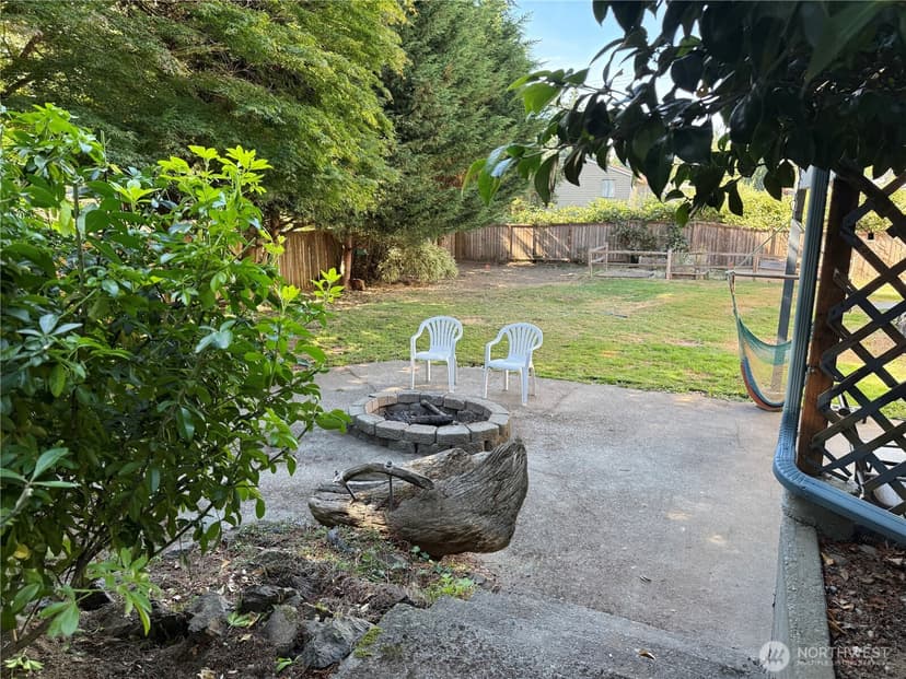 Property photo for 11002 24th Drive SE, Everett photo 27