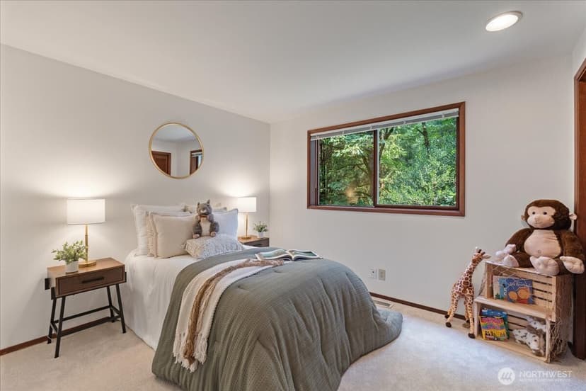 Property photo for 14629 255th Avenue SE, Issaquah photo 19