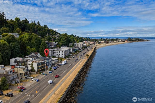 Property photo for 1778 A Alki Avenue SW, Seattle photo 2