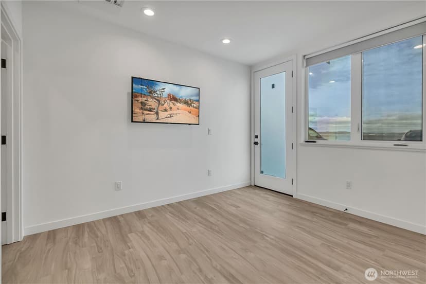 Property photo for 1778 A Alki Avenue SW, Seattle photo 14