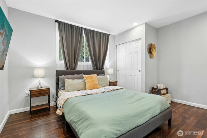 Property photo for 10124 3rd Avenue NW, Seattle photo 28