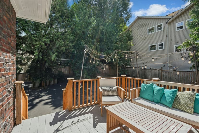 Property photo for 10124 3rd Avenue NW, Seattle photo 37