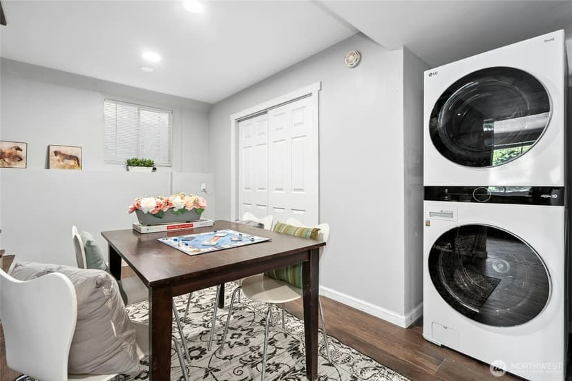 Property photo for 10124 3rd Avenue NW, Seattle photo 24