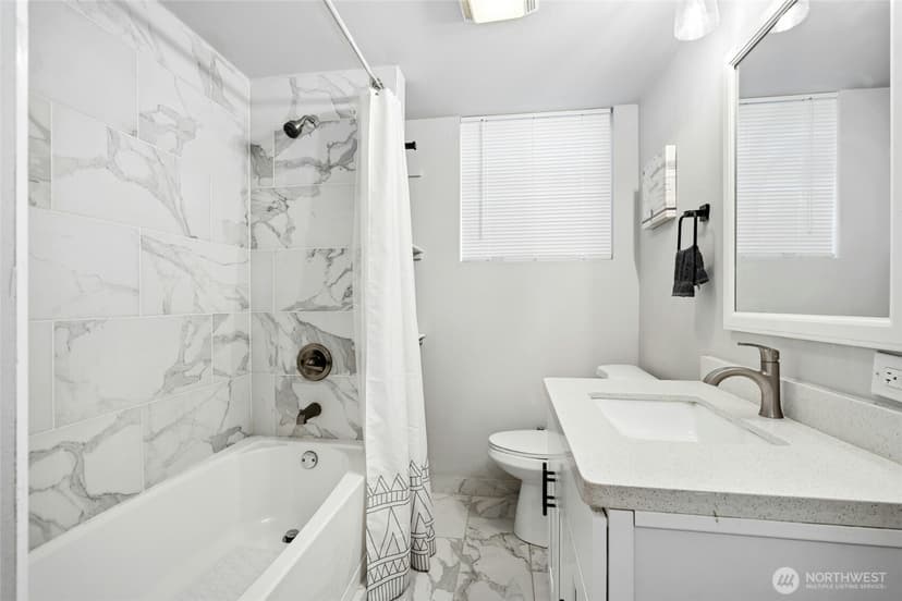 Property photo for 10124 3rd Avenue NW, Seattle photo 32