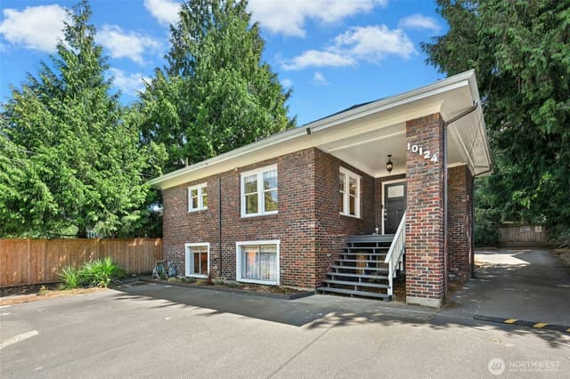 Property photo for 10124 3rd Avenue NW, Seattle photo 4
