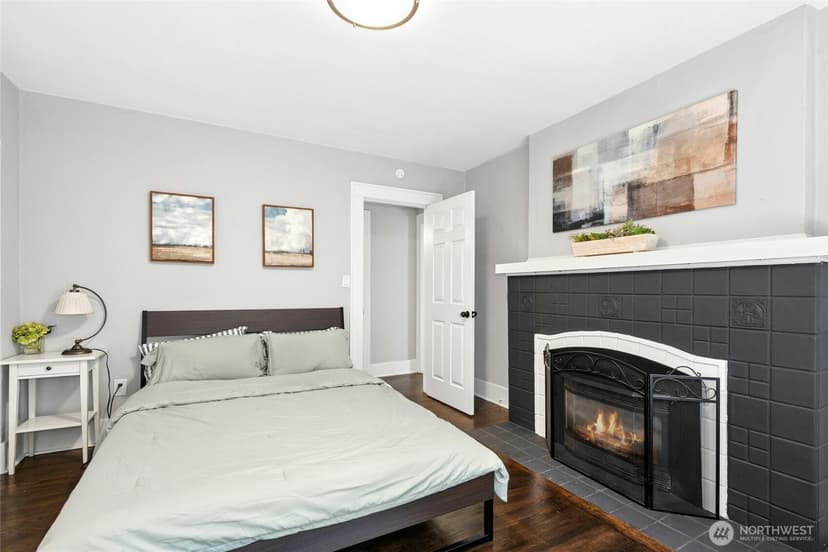 Property photo for 10124 3rd Avenue NW, Seattle photo 18